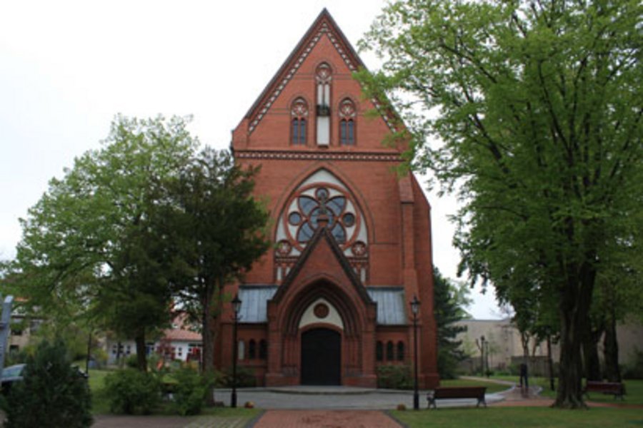 Ansicht der Katholischen Kirche in der Friesacker Straße